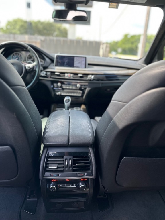 2017 BMW X5 Image 15