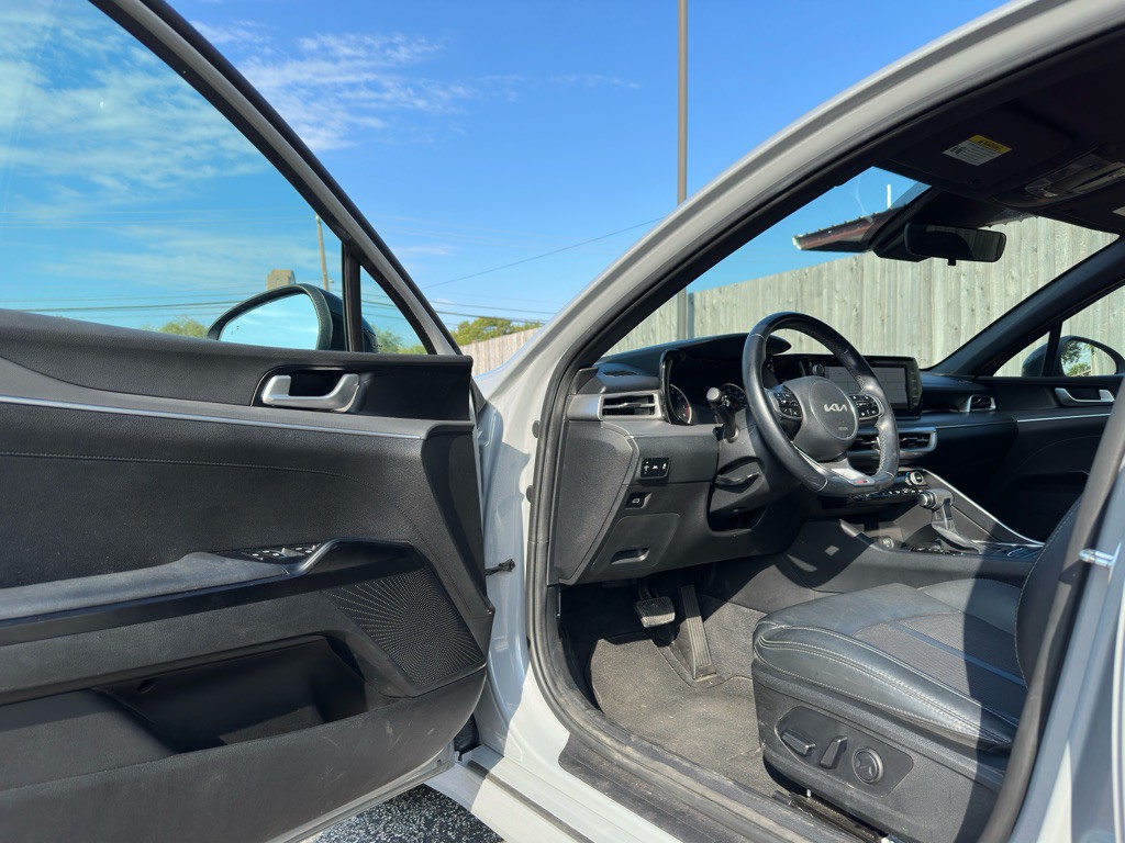2022 Kia K5 Image 7