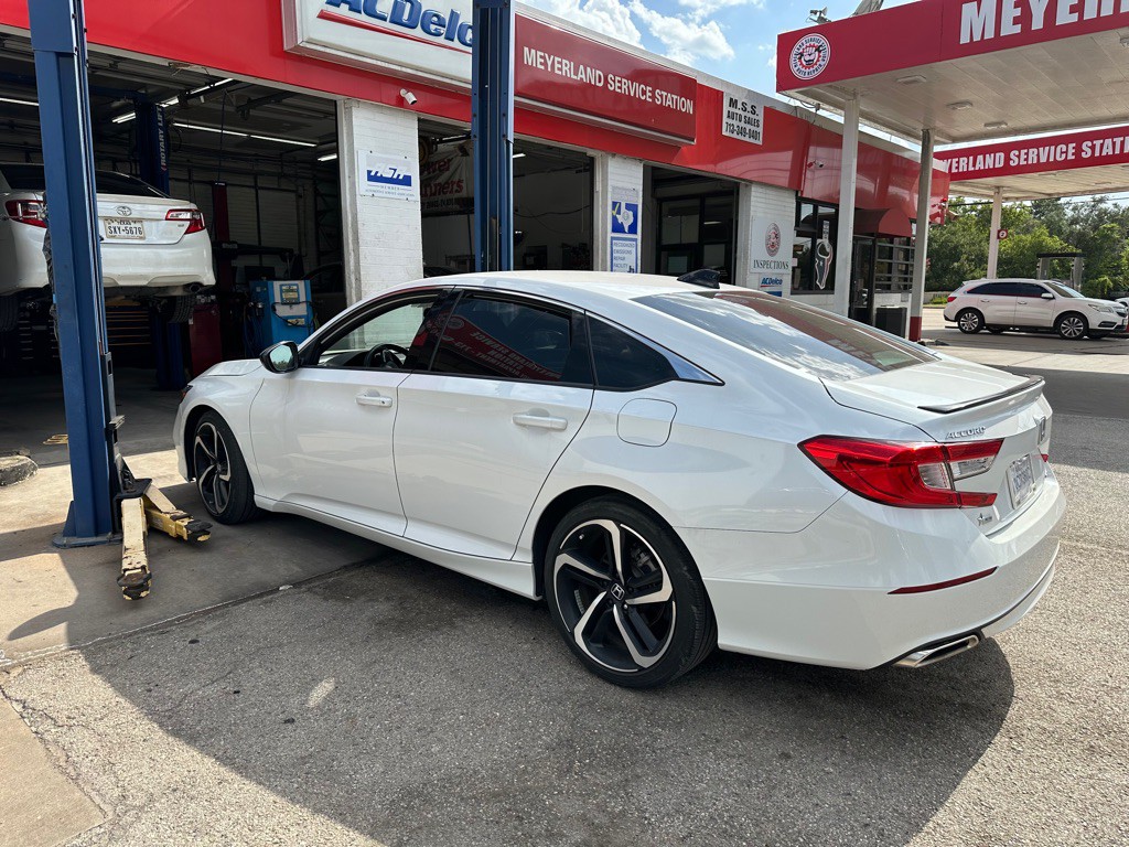 2022 Honda Accord Image 3
