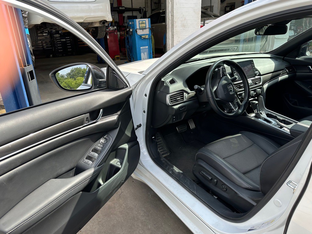 2022 Honda Accord Image 7