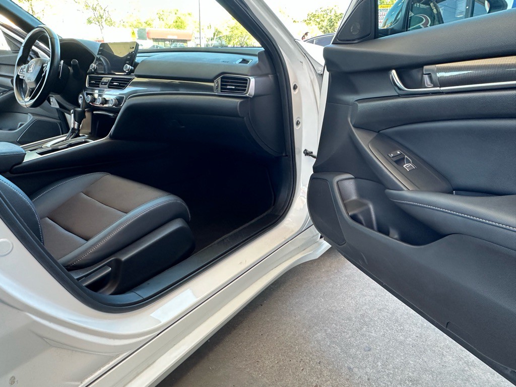 2022 Honda Accord Image 18