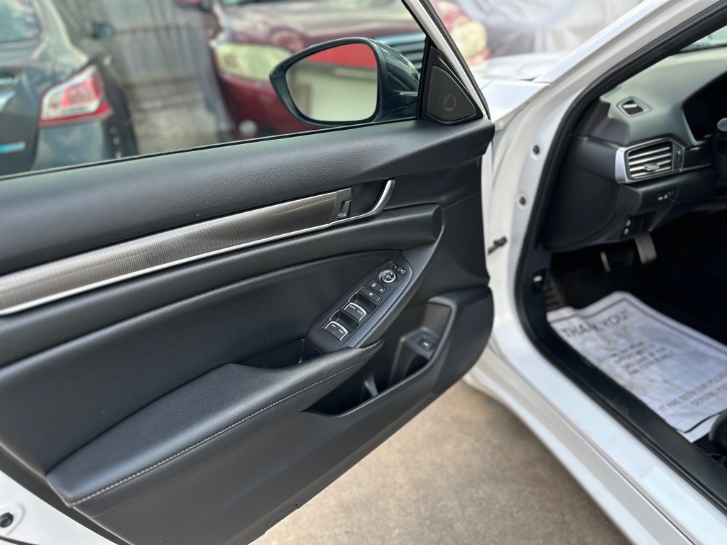 2022 Honda Accord Image 27