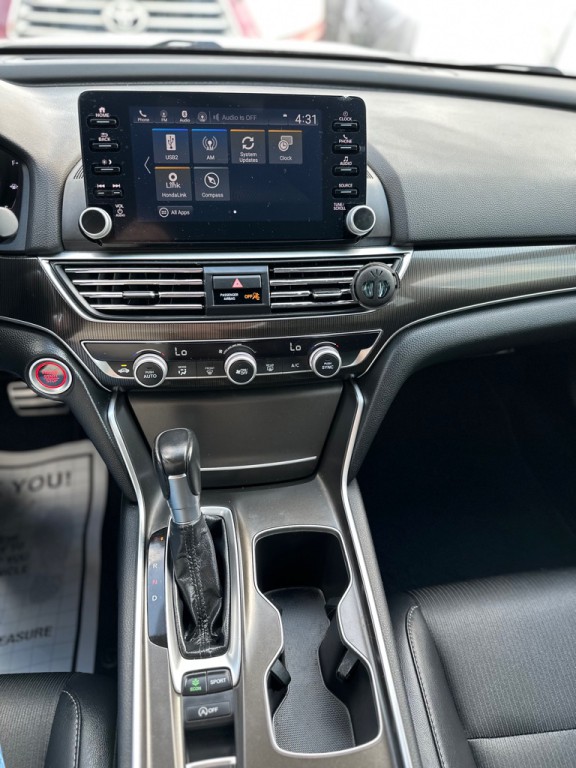 2022 Honda Accord Image 32