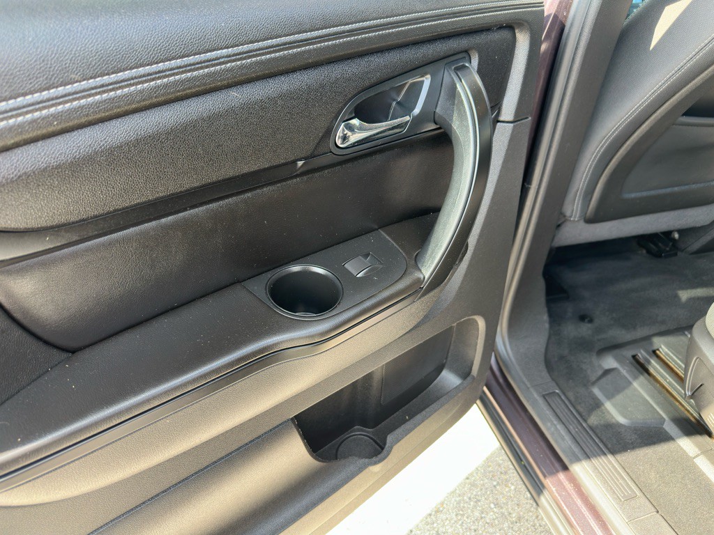 2016 Chevrolet Traverse Image 12