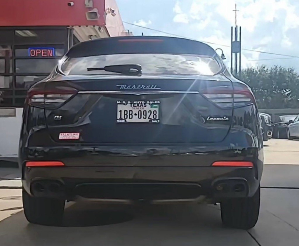 2021 Maserati Levante Image 4