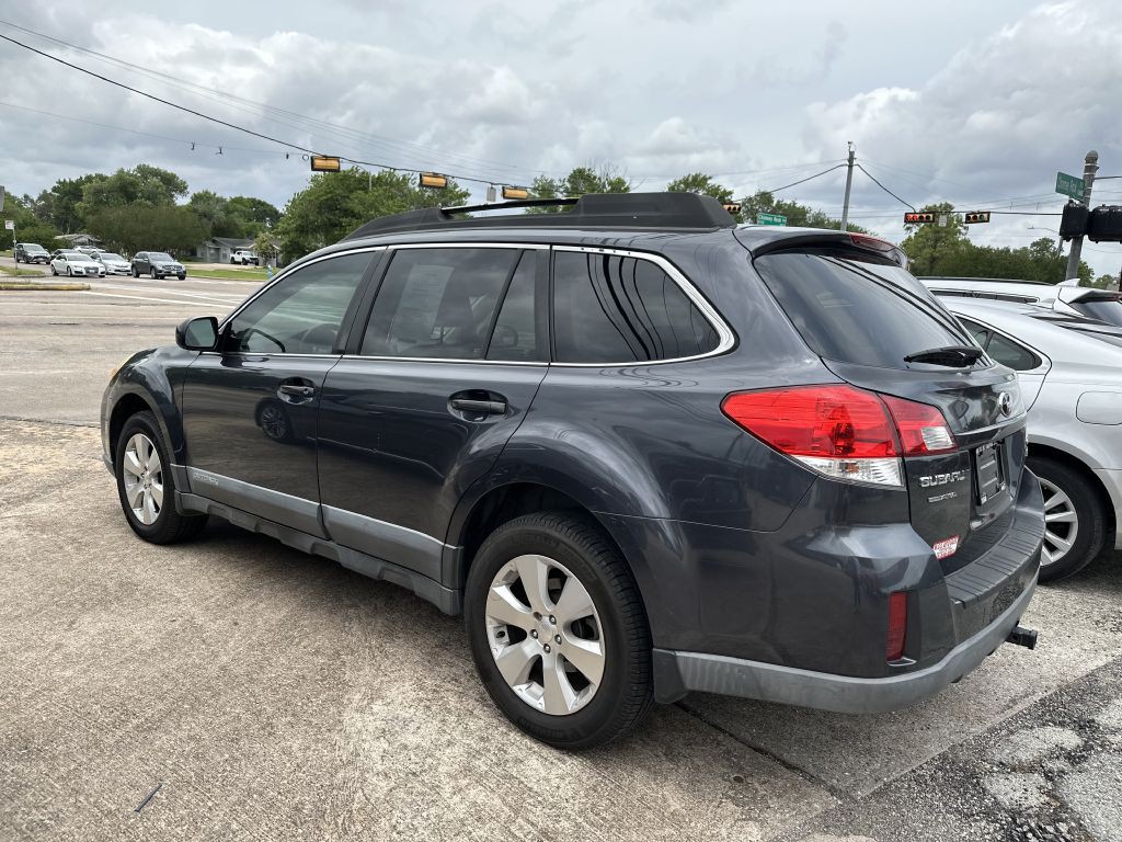2010 Subaru Outback Image 1