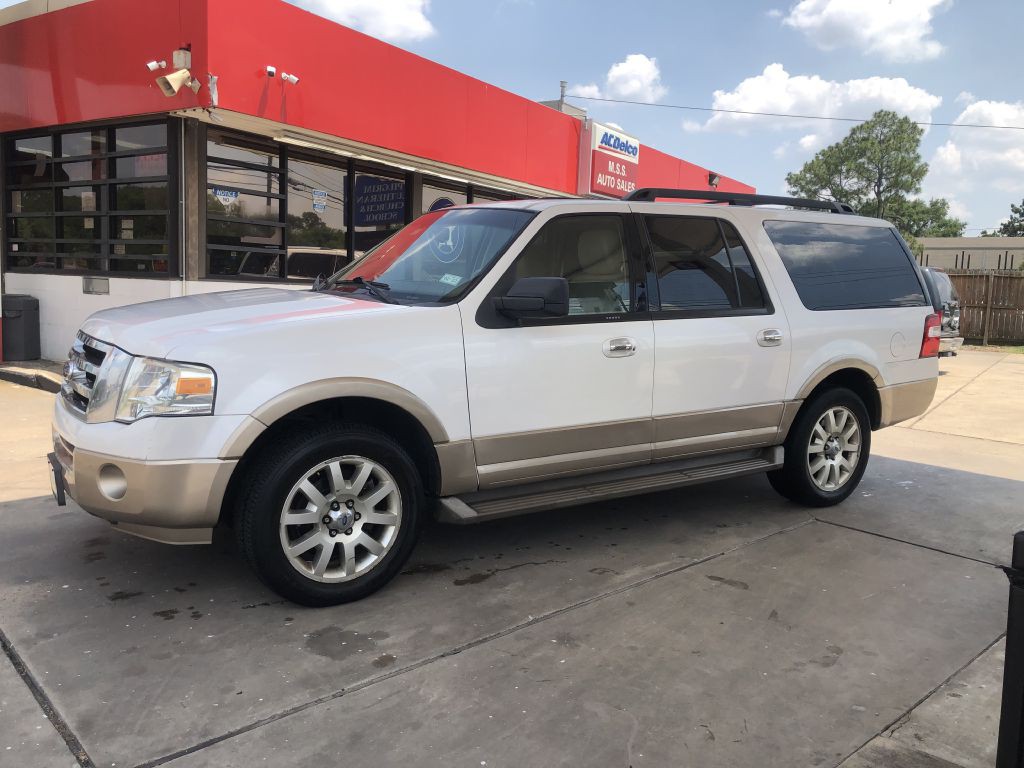 2011 Ford Expedition Image 3