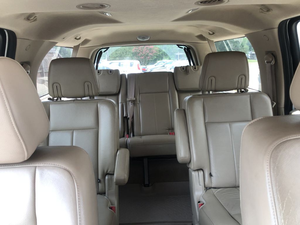 2011 Ford Expedition Image 4