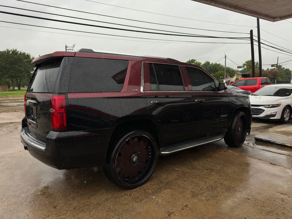 2015 Chevrolet Tahoe Image 3