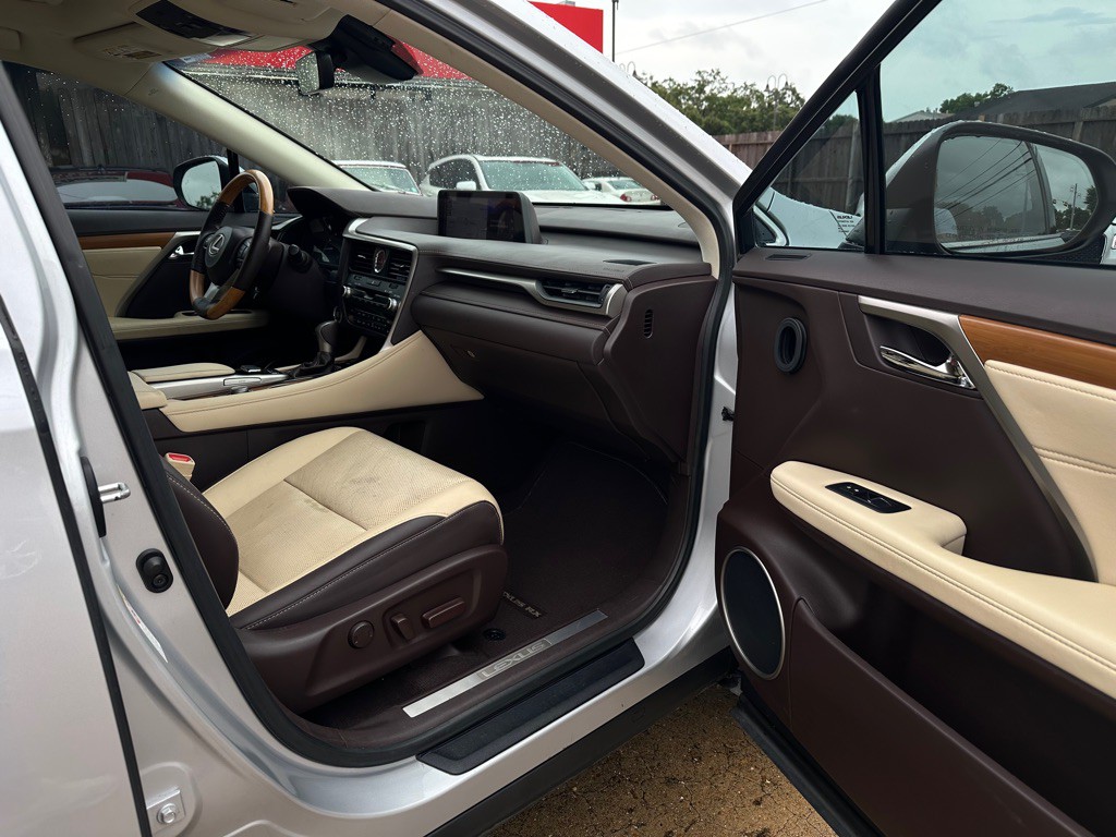 2017 Lexus RX Image 8