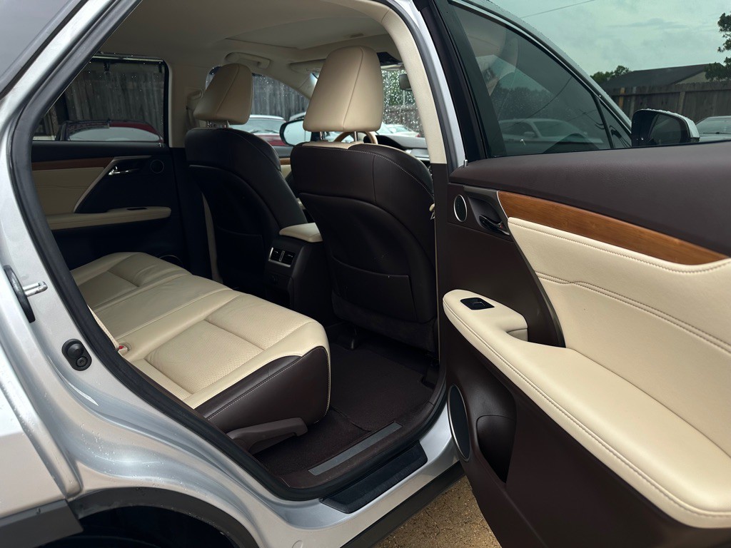 2017 Lexus RX Image 10