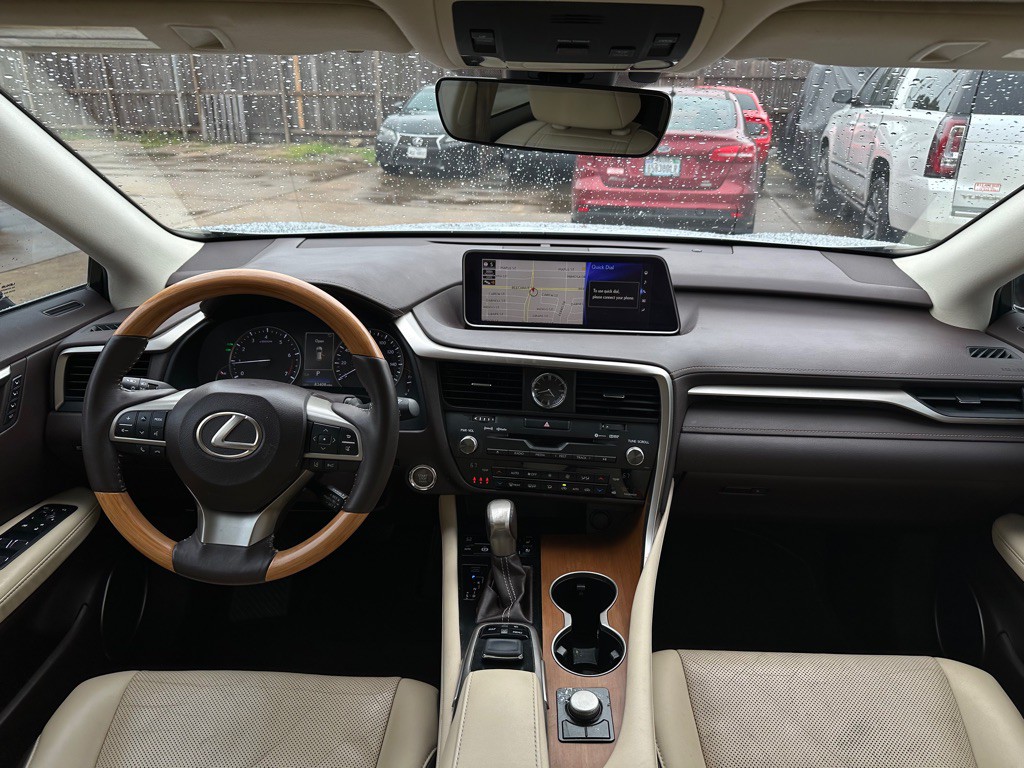 2017 Lexus RX Image 11