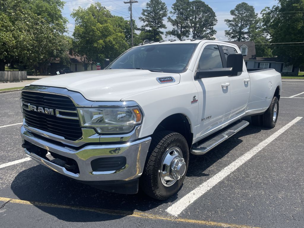 2021 RAM 3500 Image 3