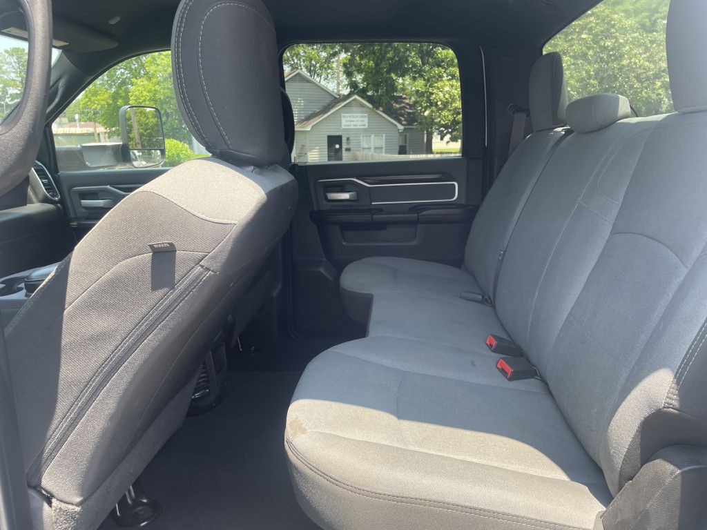 2021 RAM 3500 Image 11