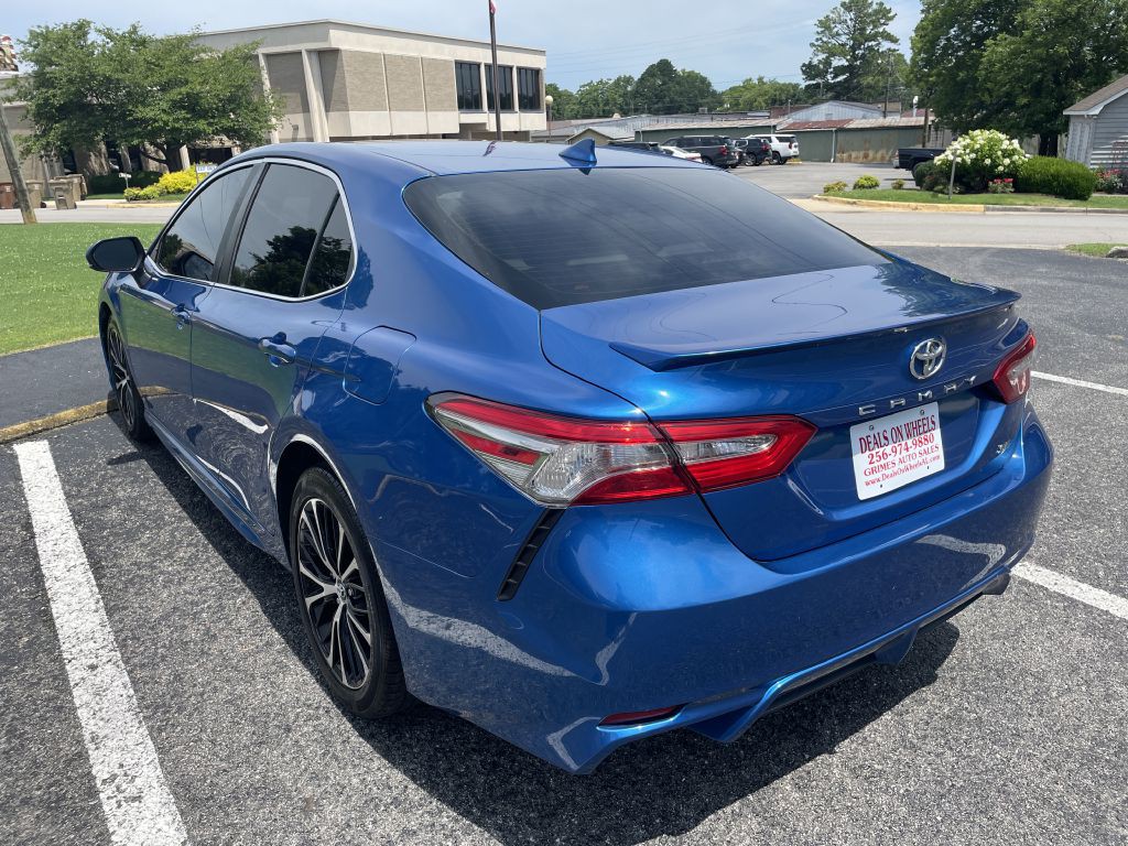2019 Toyota Camry Image 5