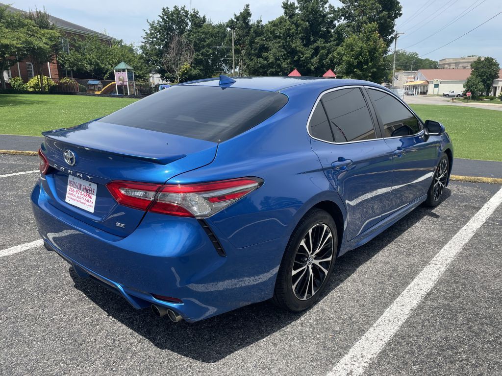 2019 Toyota Camry Image 7