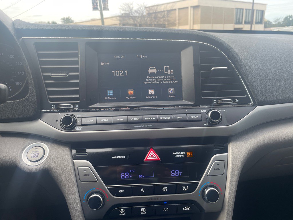 2017 Hyundai Elantra Image 15