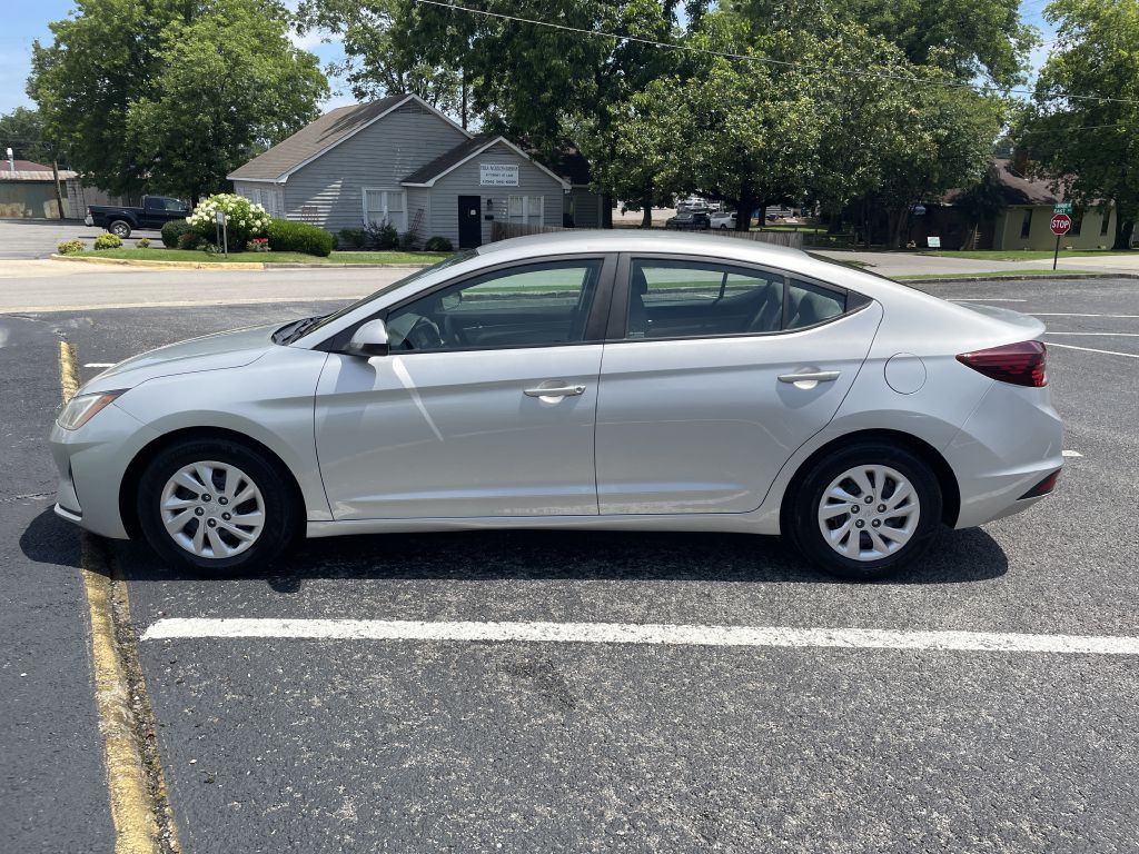 2019 Hyundai Elantra Image 4