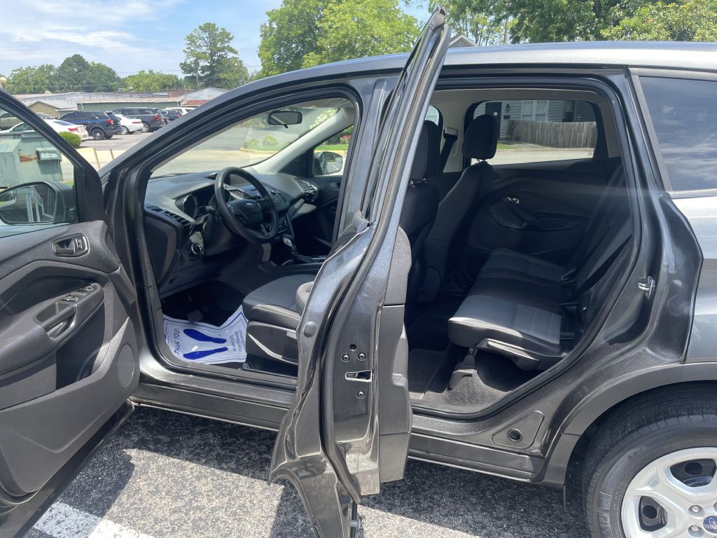 2017 Ford Escape Image 11