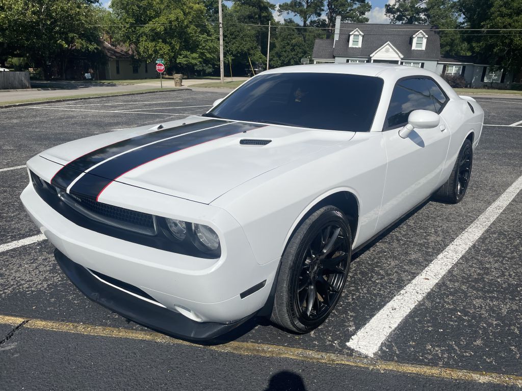 2011 Dodge Challenger Image 3