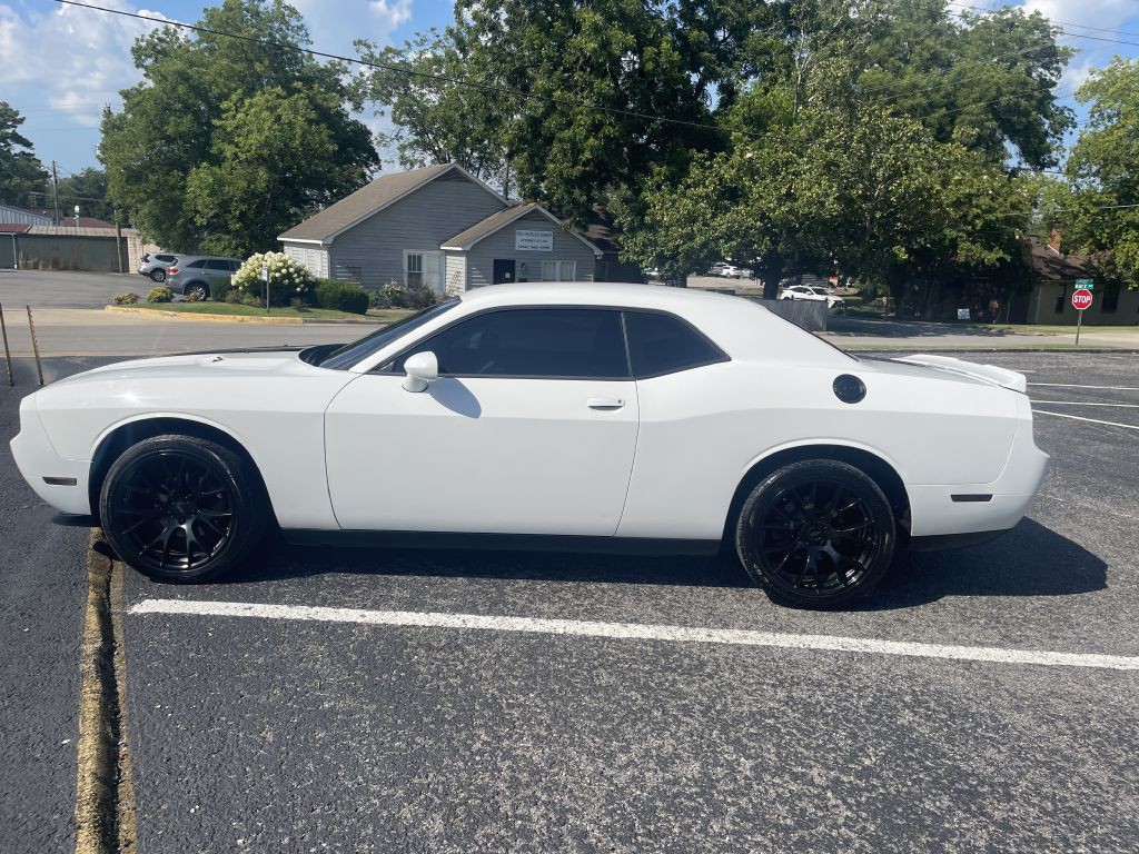 2011 Dodge Challenger Image 4