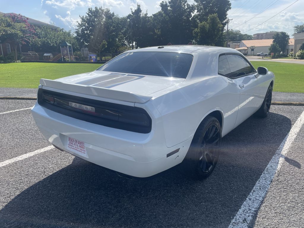 2011 Dodge Challenger Image 7