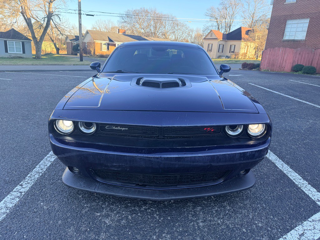 2016 Dodge Challenger Image 2
