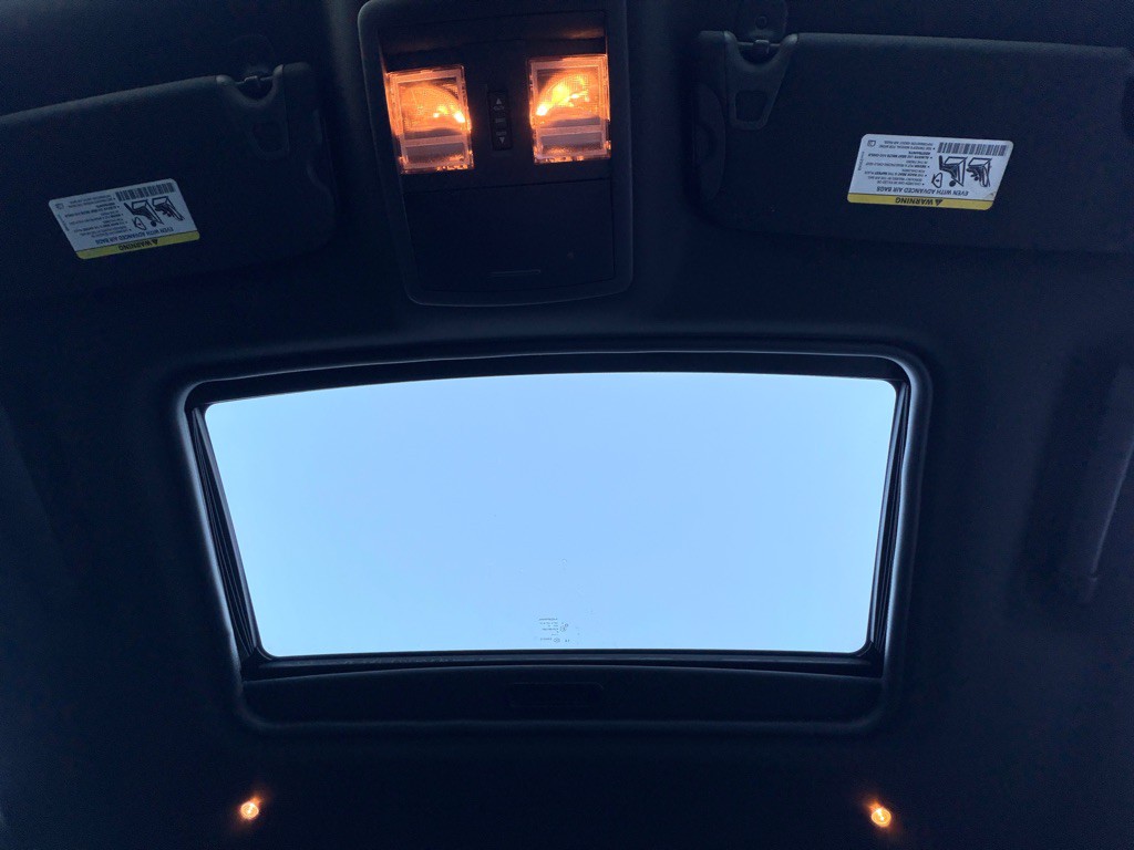 2016 Dodge Challenger Image 17