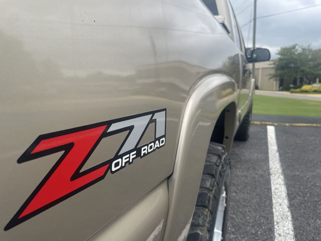 2005 Chevrolet Silverado 1500 Image 11