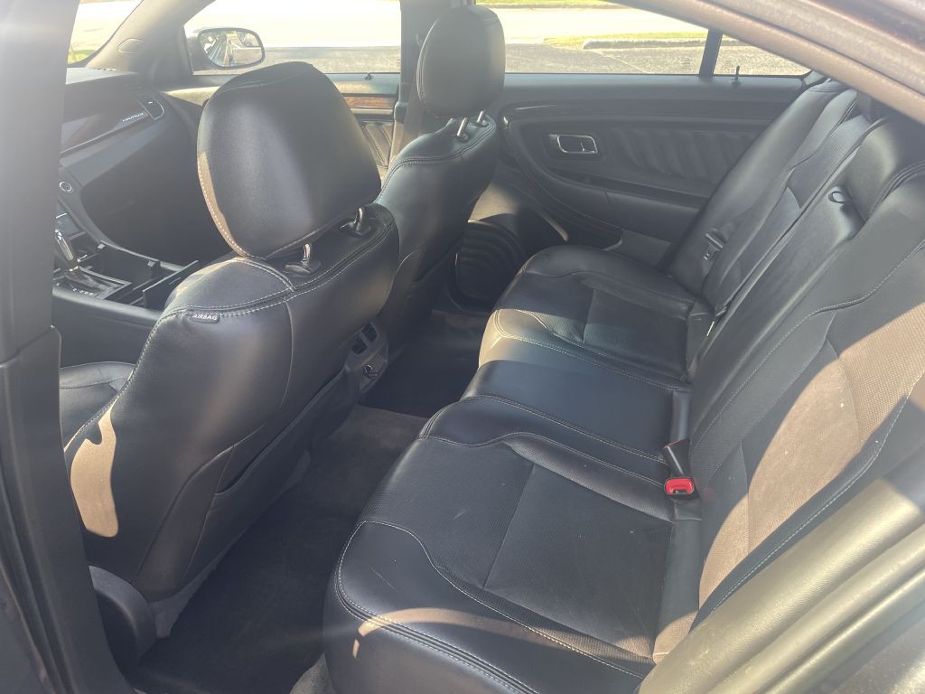 2014 Ford Taurus Image 12