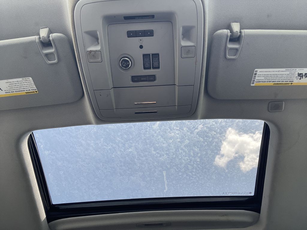 2019 Chevrolet Tahoe Image 17
