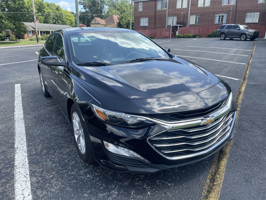 2021 Chevrolet Malibu Image 1