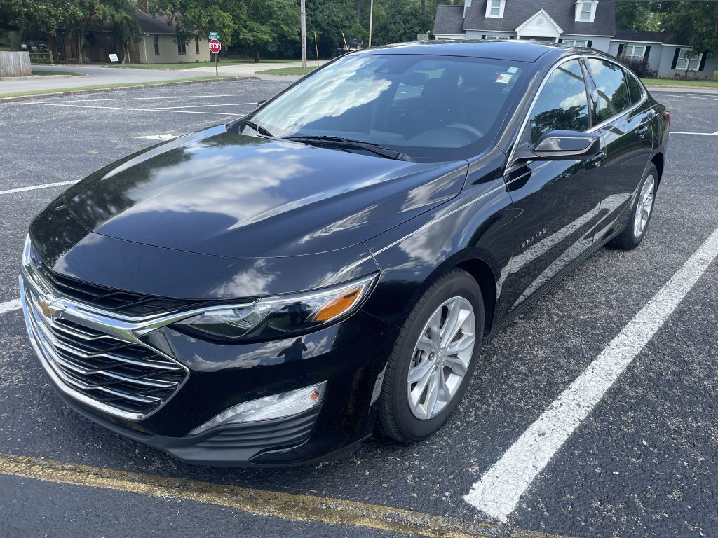 2021 Chevrolet Malibu Image 3
