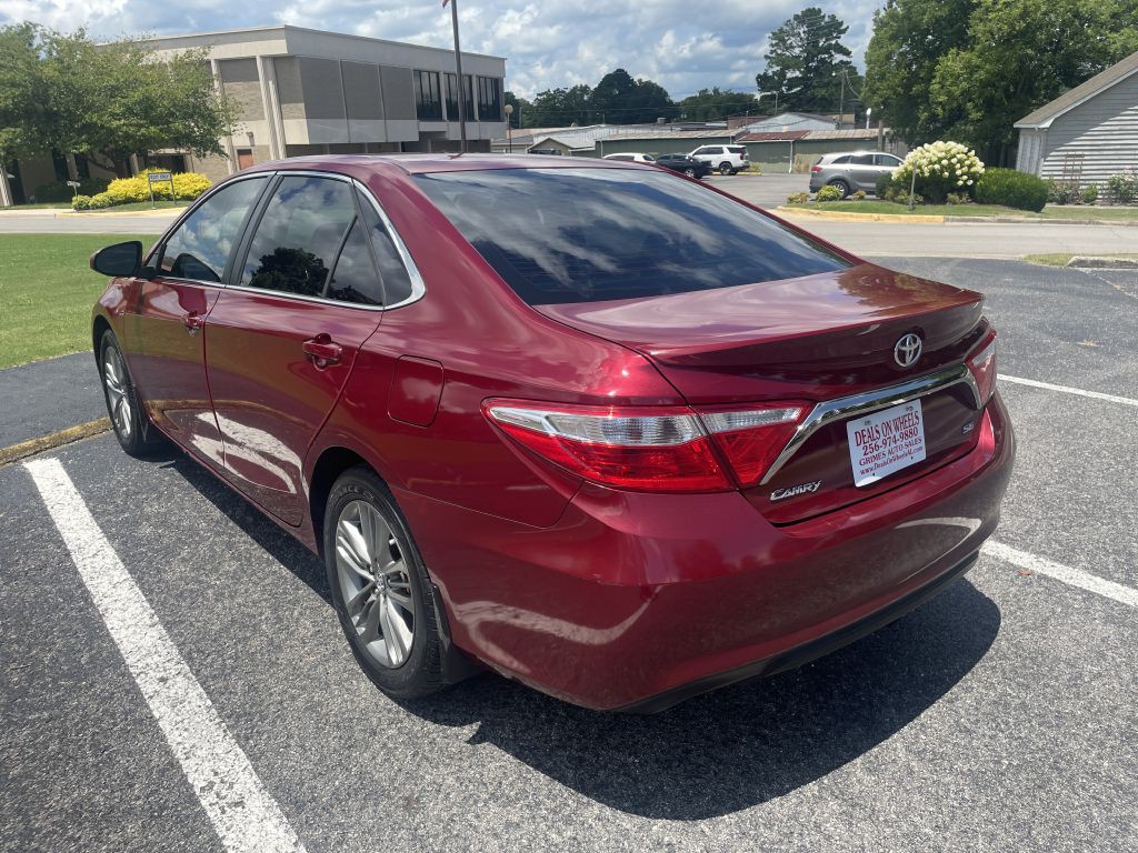 2017 Toyota Camry Image 5