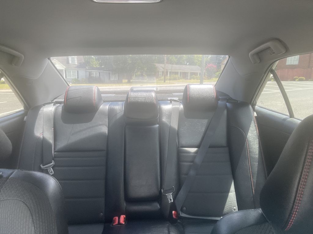 2017 Toyota Camry Image 15