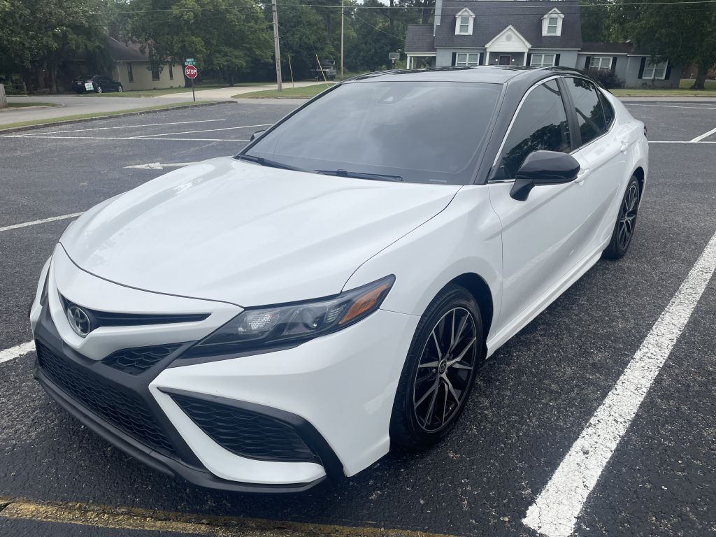 2021 Toyota Camry Image 3