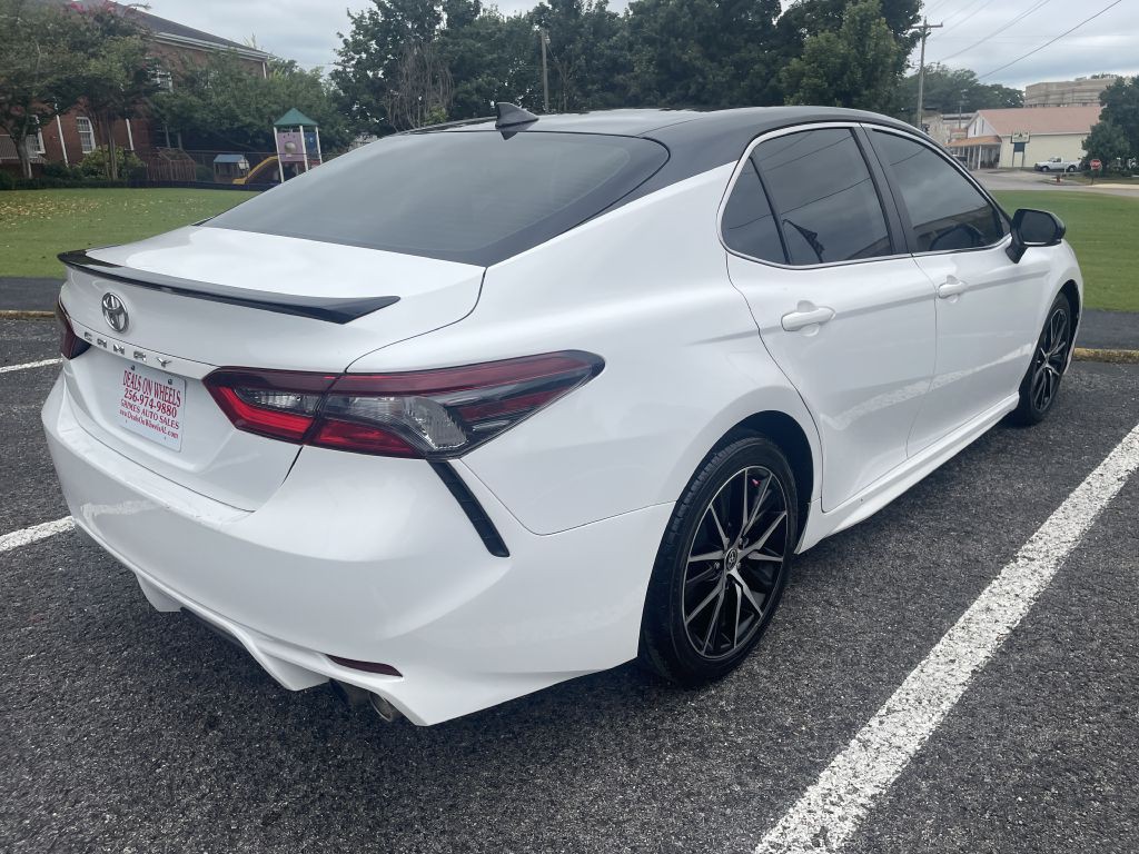 2021 Toyota Camry Image 7