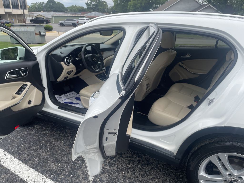 2019 Mercedes-Benz GLA-Class Image 11