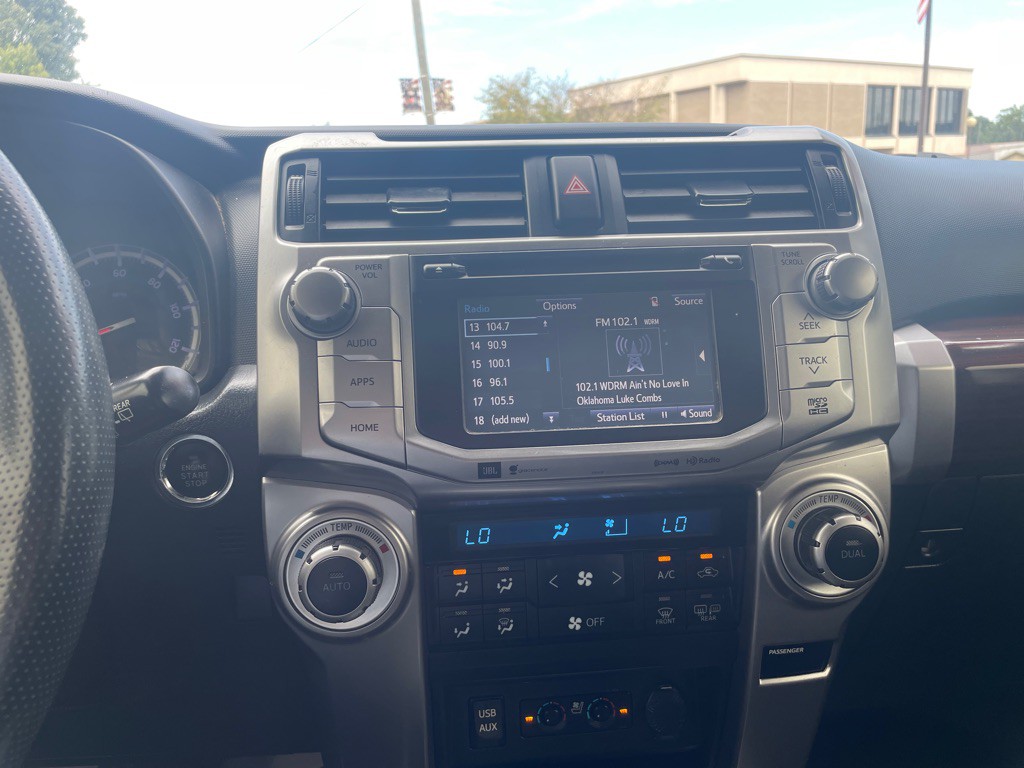 2019 Toyota 4Runner Image 14