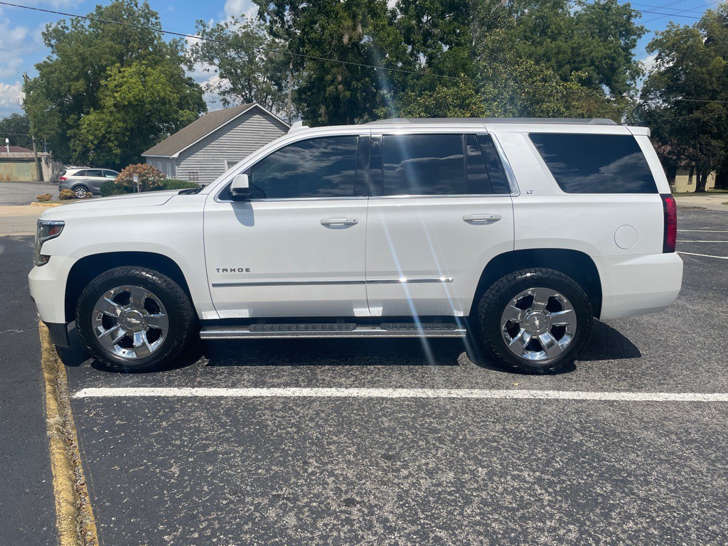 2017 Chevrolet Tahoe Image 4