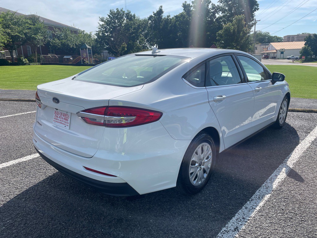 2020 Ford Fusion Image 7