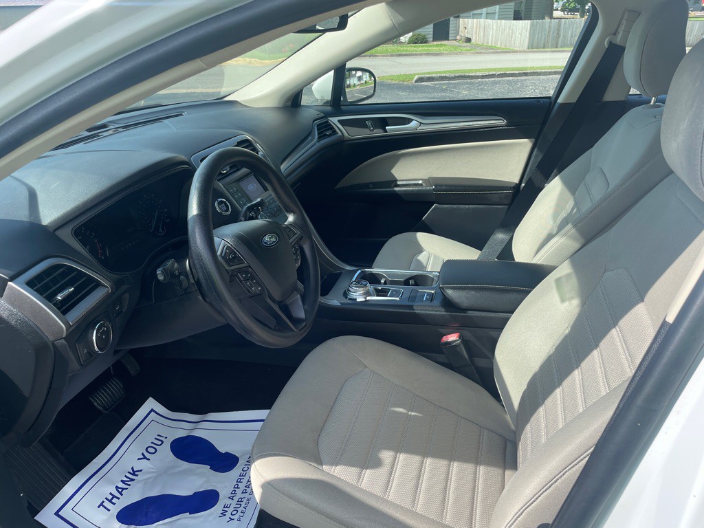 2020 Ford Fusion Image 13