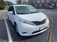 Image for 2013 Toyota Sienna LE ID: 6820887