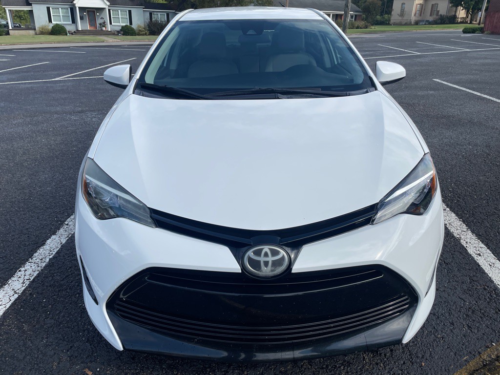 2017 Toyota Corolla Image 2