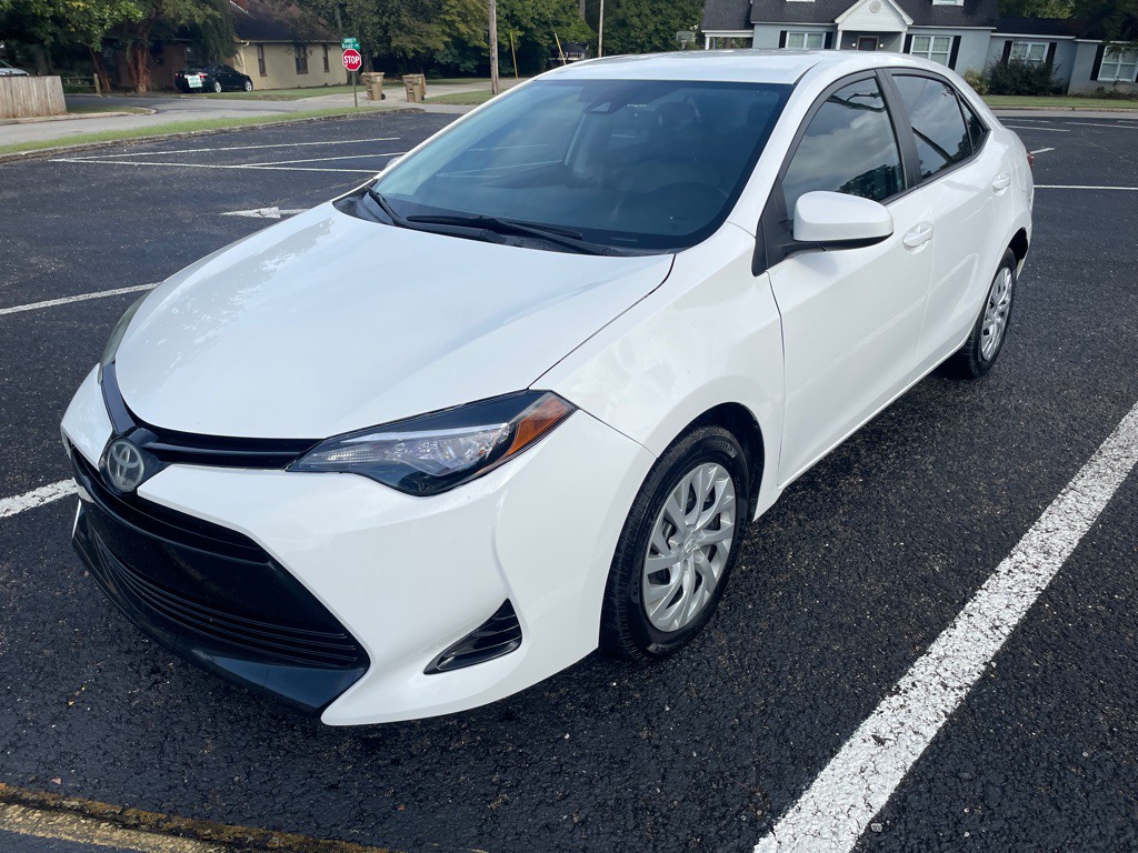 2017 Toyota Corolla Image 3