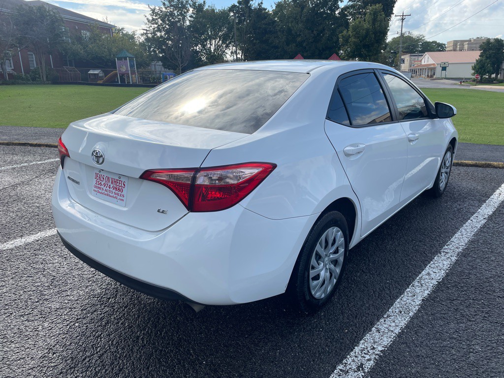 2017 Toyota Corolla Image 7