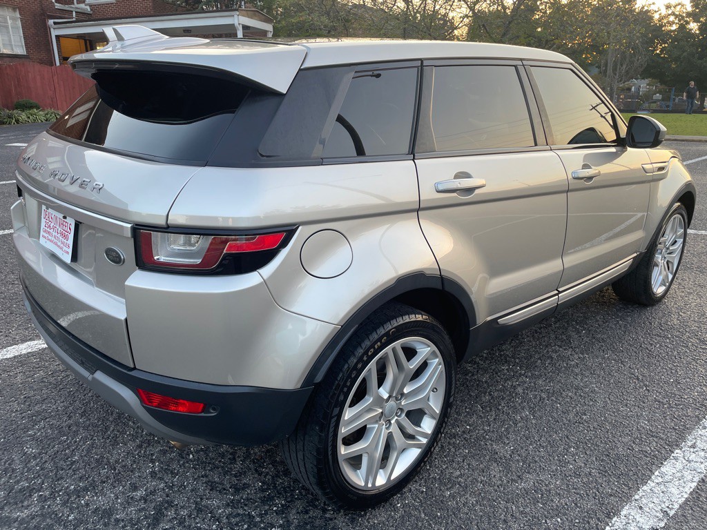 2017 Land Rover Range Rover Evoque Image 7
