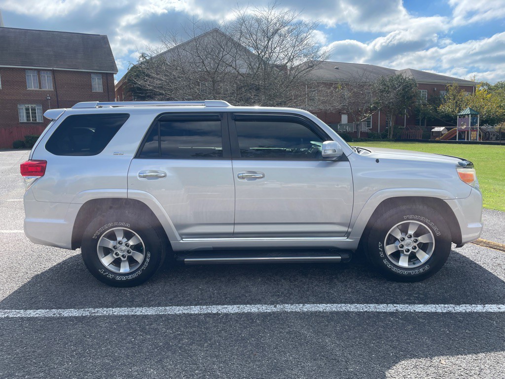 2013 Toyota 4Runner Image 8
