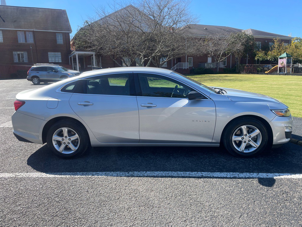 2019 Chevrolet Malibu Image 8