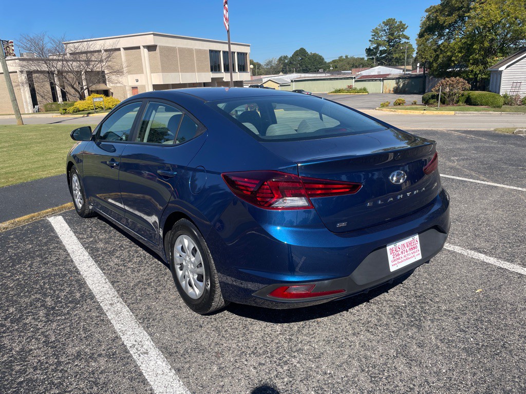 2019 Hyundai Elantra Image 5